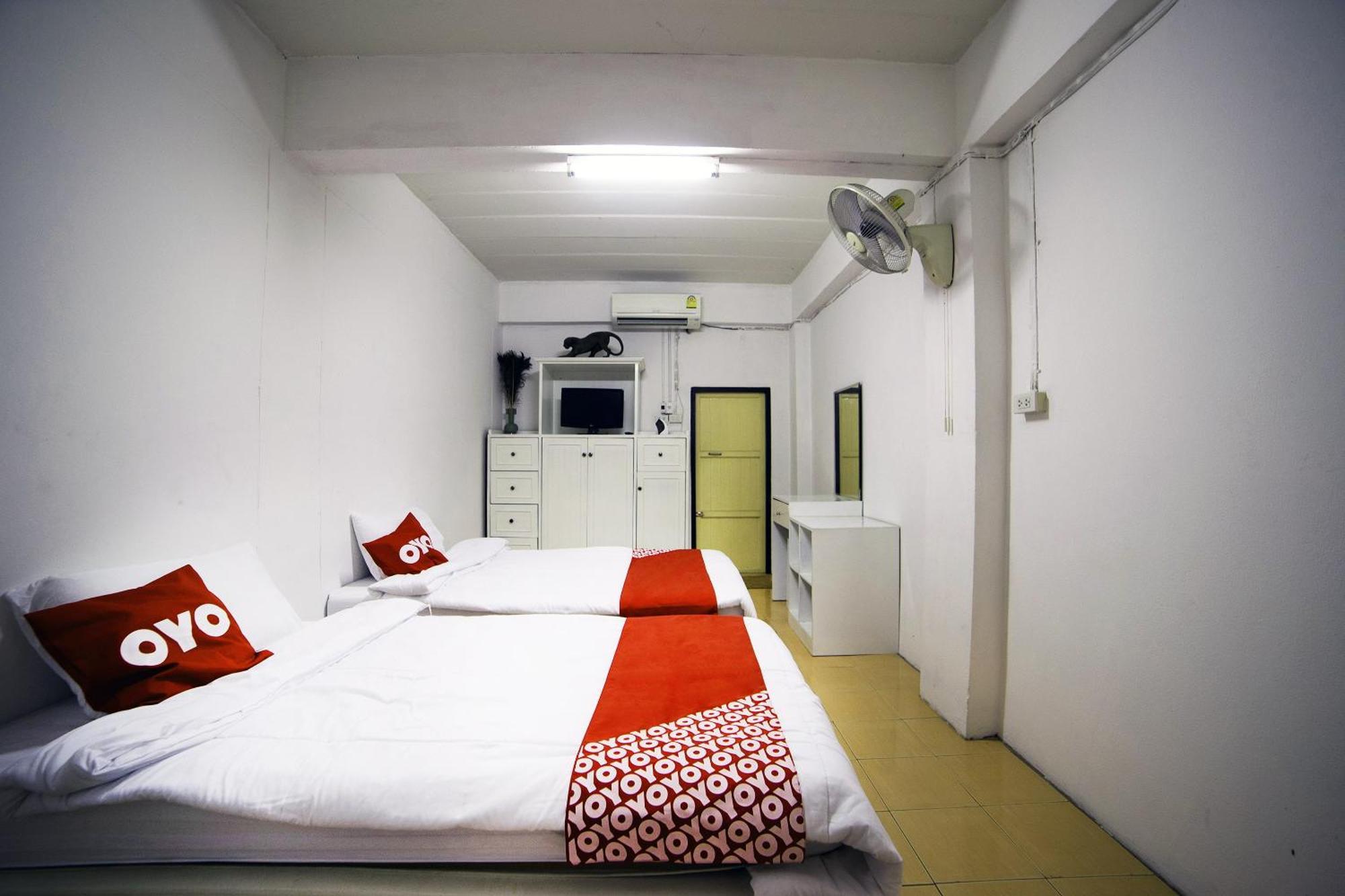 Oyo 560 Chang Hostel Suvarnabhumi Bangkok Exterior foto